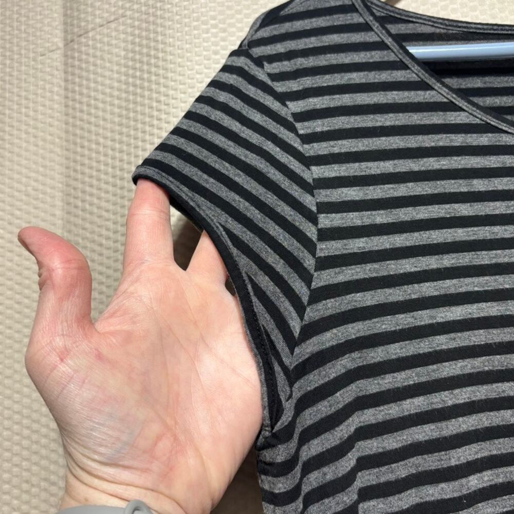 41 Hawthorn Dress M Black Gray Stripe Sleeveless Keyhole Back Stitch Fix - Picture 3 of 7